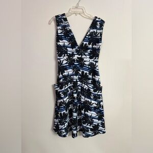 L'AGENCE Fit & Flare Dress Palm Print Sleeveless V-Neck Blue White Size 6